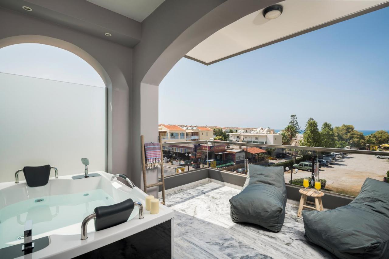 Sun Ray Luxury 2* Agia Marina